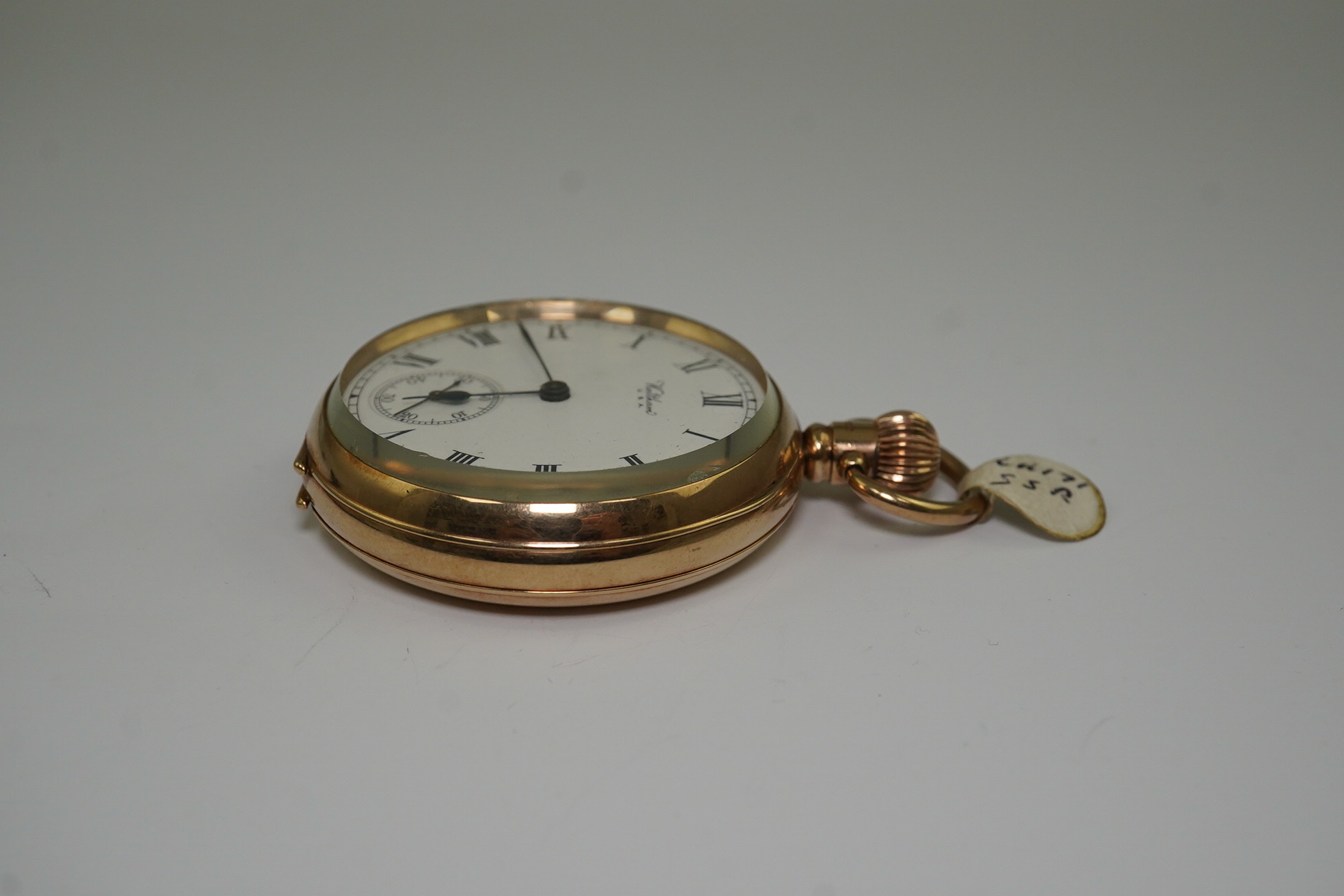 A George V 9ct gold Waltham open faced keyless pocket watch